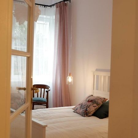 Singer Apartment Old Town Краков Экстерьер фото