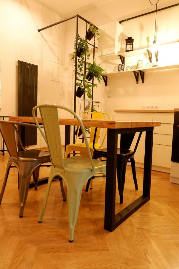 Singer Apartment Old Town Краков Экстерьер фото